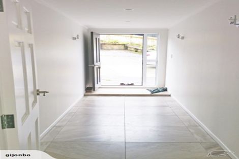 Photo of property in 12 Phillipa Place, Browns Bay, Auckland, 0630