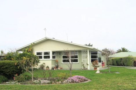 Photo of property in 4 Balmoral Street, Taradale, Napier, 4112