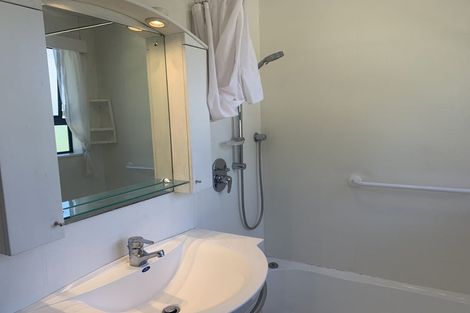 Photo of property in 11a Hillcrest Grove, Hillpark, Auckland, 2102