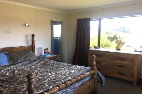 Photo of property in 21 Campion Road, Waikanae Beach, Waikanae, 5036