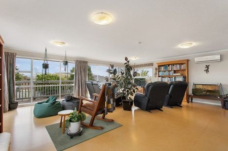 Photo of property in 65 Prestons Road, Redwood, Christchurch, 8051