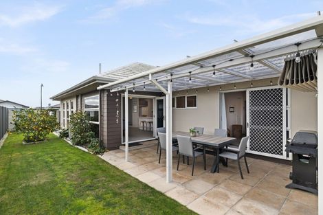 Photo of property in 19 Drake Crescent, Awatoto, Napier, 4110