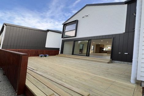 Photo of property in 35 Meadway, Sunnyhills, Auckland, 2010