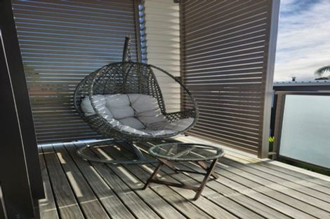 Photo of property in 10/50 Ocean View Road, Northcote, Auckland, 0627