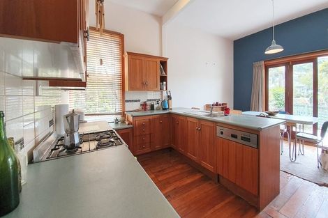 Photo of property in 19 Voelas Road, Lyttelton, 8082