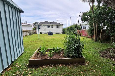 Photo of property in 18 Gisborne Terrace, Opunake, 4616