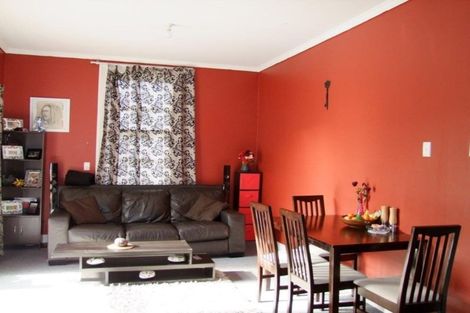 Photo of property in 26 Burns Street, Milton, 9220