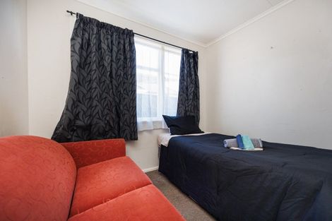Photo of property in 2 Antrim Place, Hokowhitu, Palmerston North, 4410