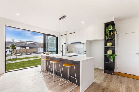 Photo of property in 14 Paihere Street, Huapai, Kumeu, 0810