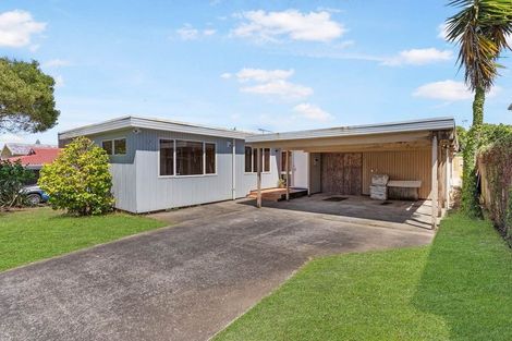 Photo of property in 15 Pooley Street, Pakuranga Heights, Auckland, 2010