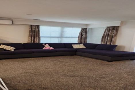 Photo of property in 2/24 Dale Crescent, Pakuranga, Auckland, 2010