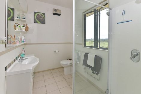 Photo of property in 206 Windmill Drive, Wainui, Silverdale, 0992