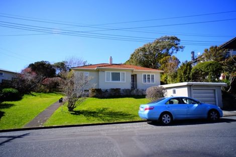 Photo of property in 3 Huia Street, Tawa, Wellington, 5028