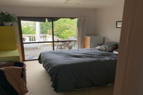 Photo of property in 1/16 Heathglen Place, Bayview, Auckland, 0629