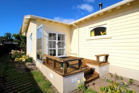 Photo of property in 69 Test Street, South Hill, Oamaru, 9400