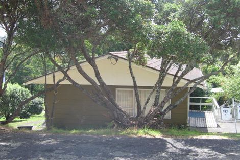 Photo of property in 1/247 Wairau Road, Totara Vale, Auckland, 0627