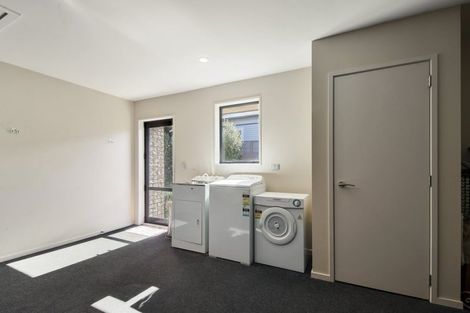 Photo of property in 6 Zuppicich Lane, Woodend, 7610