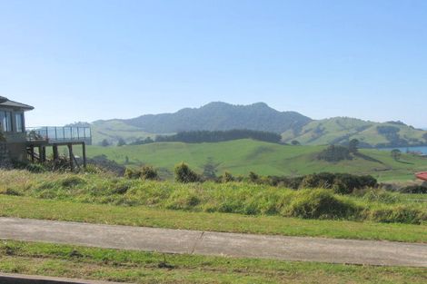 Photo of property in 158 Centennial Drive, Whitianga, 3510