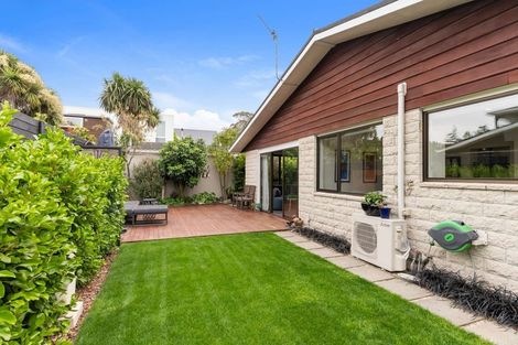 Photo of property in 2/5 Woodbridge Road, Cashmere, Christchurch, 8022