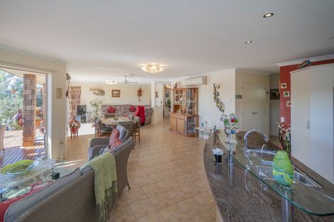 Photo of property in 38 Motukorure Parade, Cooks Beach, Whitianga, 3591