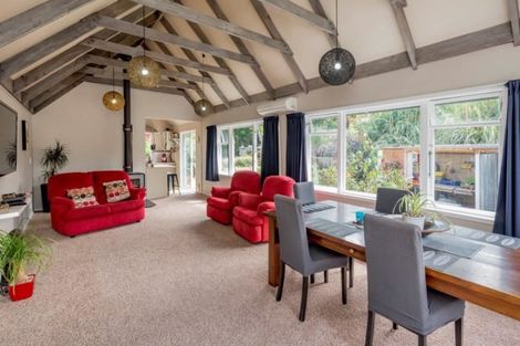 Photo of property in 52a Te Moana Road, Waikanae Beach, Waikanae, 5036