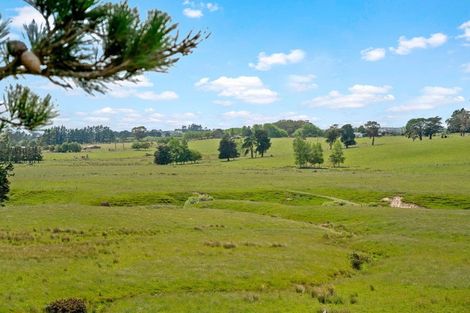 Photo of property in 522 Wainui Road, Wainui, Silverdale, 0992