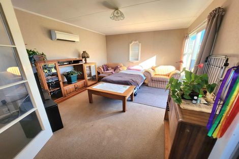 Photo of property in 72 Perth Street, South Hill, Oamaru, 9400