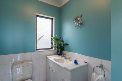 Photo of property in 7 Sunset Terrace, Waikanae Beach, Waikanae, 5036