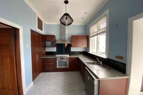 Photo of property in 191 Queens Drive, Lyall Bay, Wellington, 6022