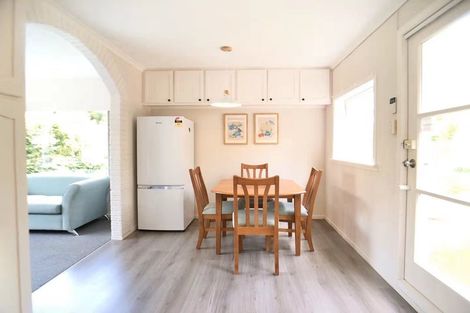 Photo of property in 35 Montgomery Avenue, Rothesay Bay, Auckland, 0630