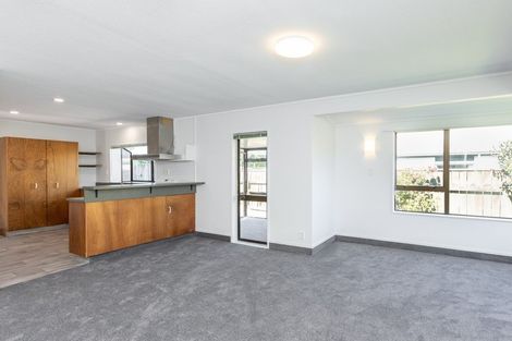 Photo of property in 24b Kotuku Place, Taradale, Napier, 4112