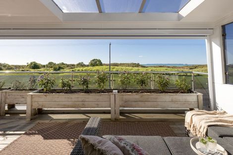 Photo of property in 822a Papamoa Beach Road, Papamoa Beach, Papamoa, 3118