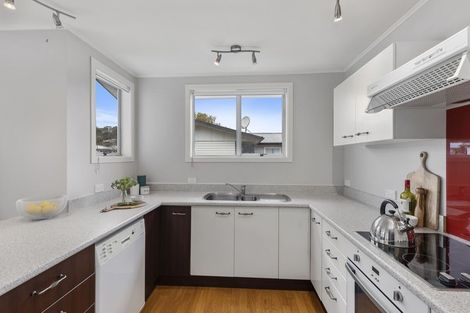 Photo of property in 11 Karamea Grove, Wainuiomata, Lower Hutt, 5014