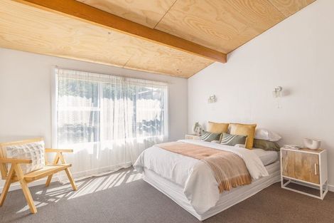 Photo of property in 6 Thorpe Street, Sumner, Christchurch, 8081