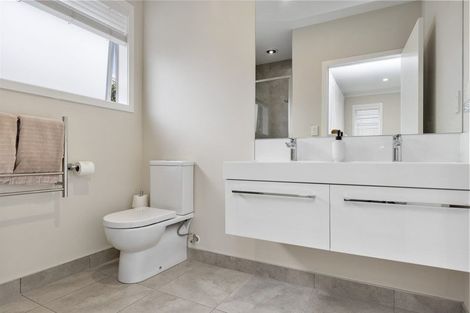 Photo of property in 11 Jarrett Terrace, Leamington, Cambridge, 3432