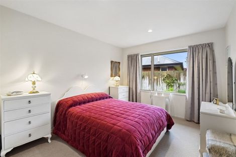 Photo of property in 1a Ballybrack Place, Casebrook, Christchurch, 8051