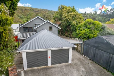 Photo of property in 2a Burke Grove, Naenae, Lower Hutt, 5011
