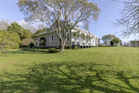 Photo of property in 1 Kahikatea Street, Inglewood, 4330