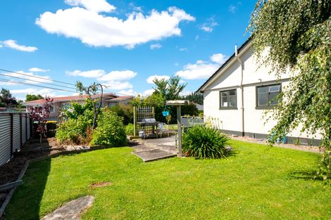 Photo of property in 80 Cox Street, Geraldine, 7930