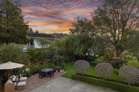 Photo of property in 4 Harewood Grove, Pinehaven, Upper Hutt, 5019