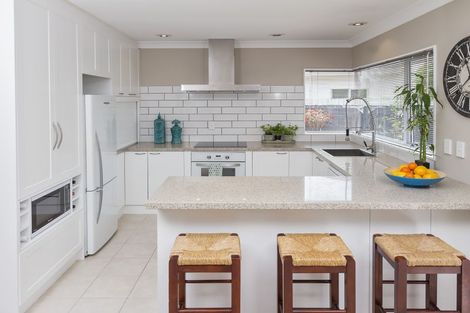 Photo of property in 3/71 Frank Nobilo Drive, Golflands, Auckland, 2013