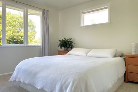 Photo of property in 669 South Titirangi Road, Titirangi, Auckland, 0604