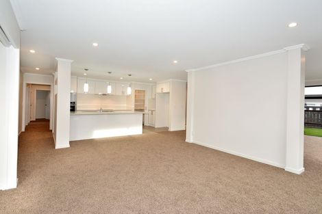 Photo of property in 23 Glengarry Road, Glen Eden, Auckland, 0602