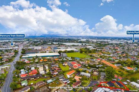 Photo of property in 1/13 Clare Place, Mount Wellington, Auckland, 1060