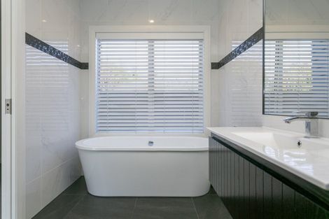 Photo of property in 155 Victory Drive, Wharewaka, Taupo, 3330