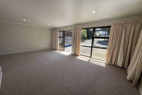 Photo of property in 55 Blakeborough Drive, Forrest Hill, Auckland, 0620