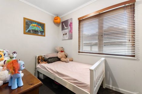 Photo of property in 1/8 Alexander Avenue, Torbay, Auckland, 0630