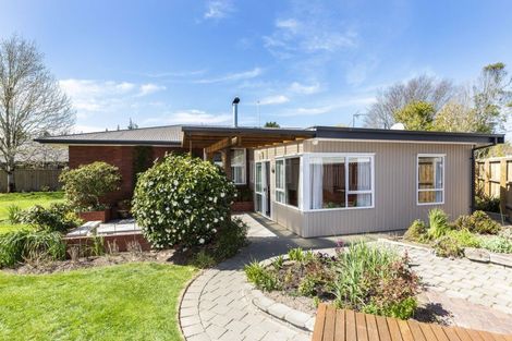 Photo of property in 53 Waitikiri Drive, Parklands, Christchurch, 8083