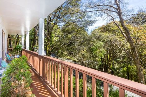 Photo of property in 69 Chatsworth Road, Silverstream, Upper Hutt, 5019