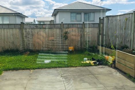 Photo of property in 31 Forbes Mccammon Drive, Swanson, Auckland, 0614